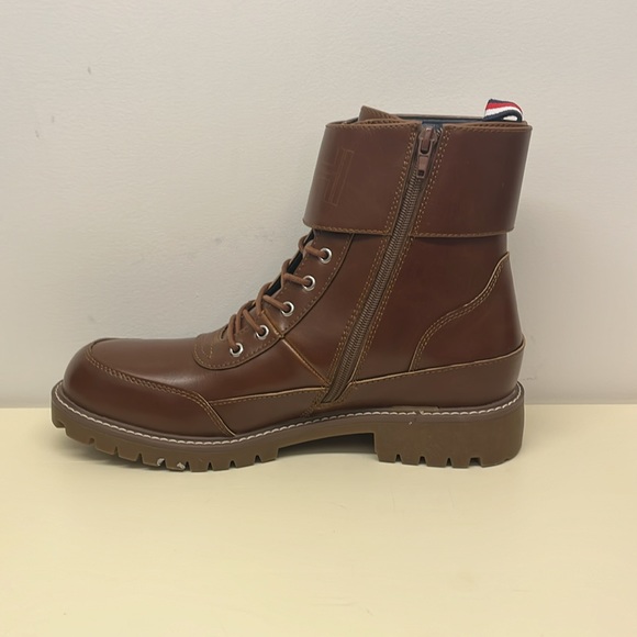 Tommy Hilfiger Sleek Brown Leather Boots Strapped Men’s Size 9 (NWOT) - Picture 3 of 6